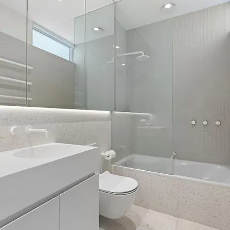 Stylish 2-Bed Victorian Terrace In Carlton Villa Melbourne Exterior photo